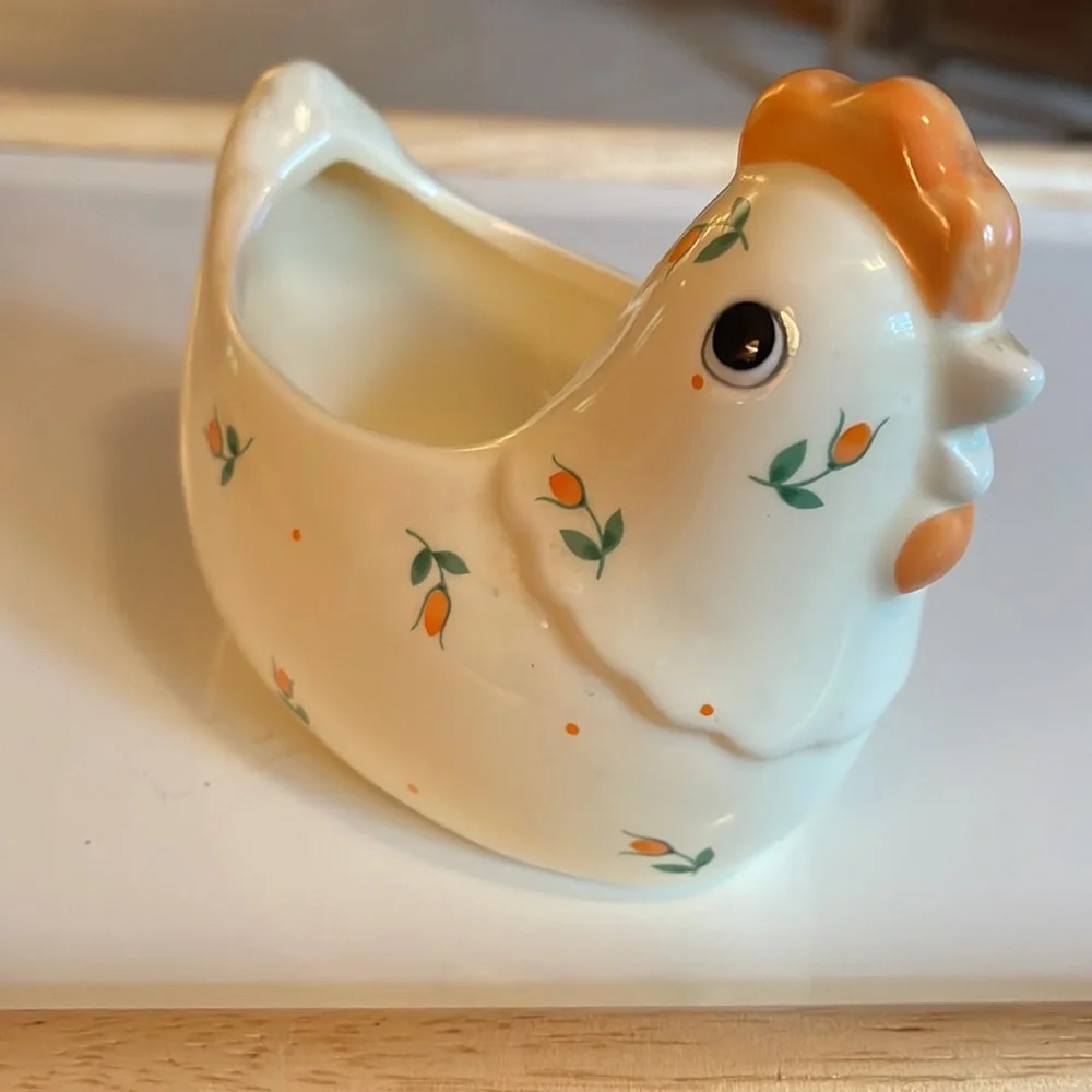 Cream Chicken Open Design Intricate Peach Tulips All Over Ceramic Chick - Picture 3 of 5